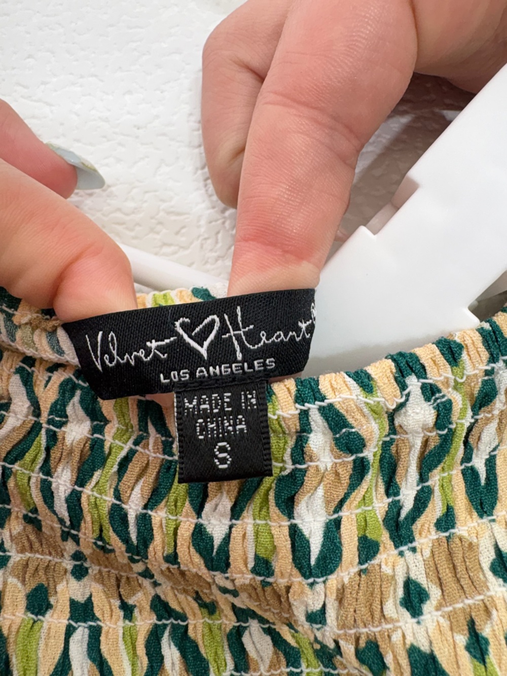 Velvet Heart Beige and Green Smocked Off-Shoulder Crop Top 3647 - Picture 4 of 7